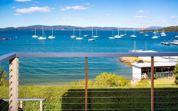 StayAU Riverfront Paradise Pet friendly