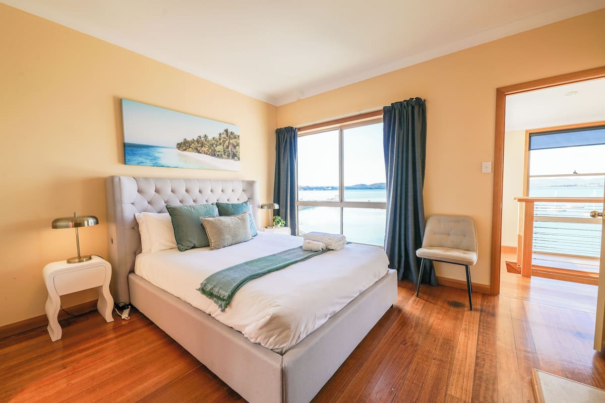 Residenza Deluxe, vista fiume | Ferro/asse da stiro, Wi-Fi gratuito