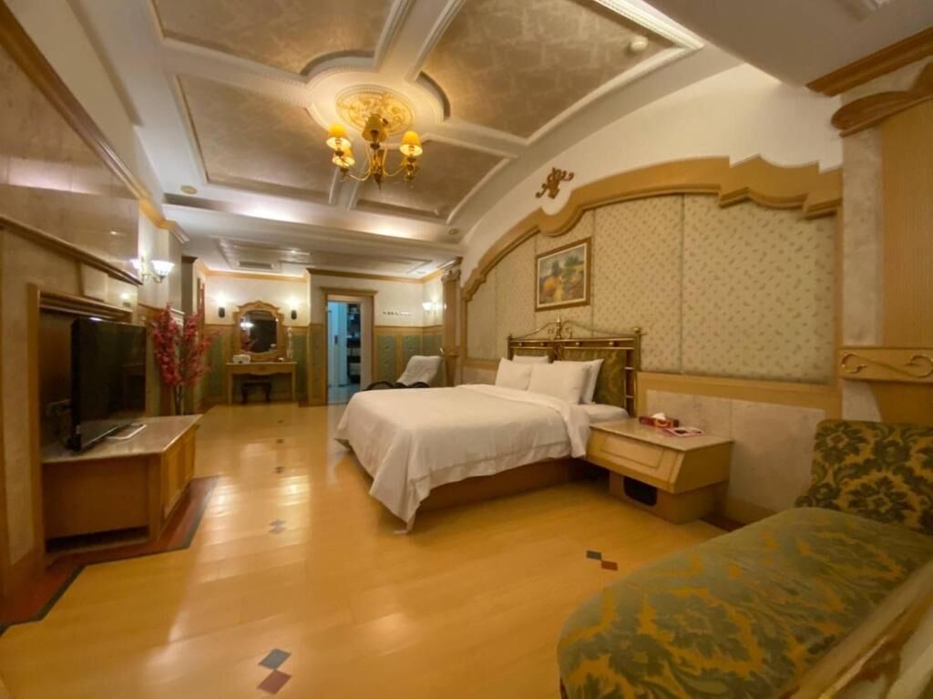 Deluxe-dobbeltværelse | Skrivebord, arbejdsområde til bærbare computere