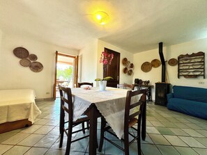 Dining - " Colori di Sardegna Family " (Bari Sardo)