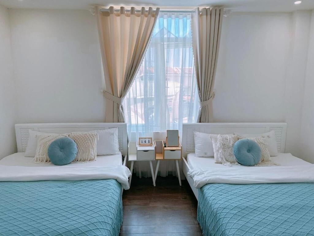 Deluxe Quadruple Room, City View