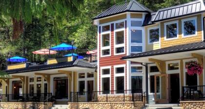 Executive Top Floor Suite w/Ocean Harbor Views!