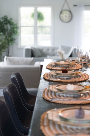 Dining - Luxury family retreat on lakefront with breathtaking view, game room, gym &more! (Kawartha Lakes)