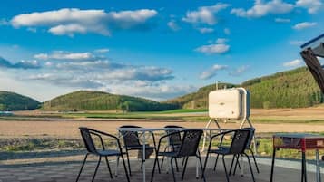 Villa, Non Smoking, Mountain View | Outdoor dining