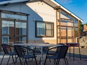 Villa, ikke-røyk, fjellutsikt | Utendørsservering