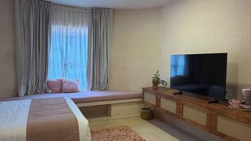 1 chambre, fer et planche à repasser, Wi-Fi, draps fournis