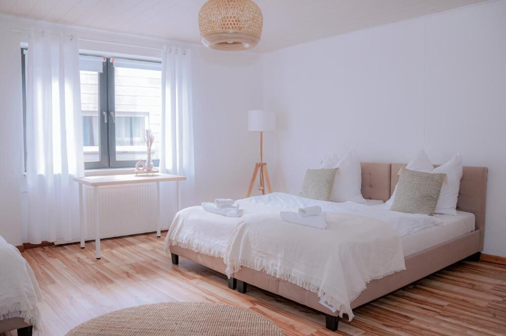 Bureau, fer et planche à repasser, Wi-Fi gratuit