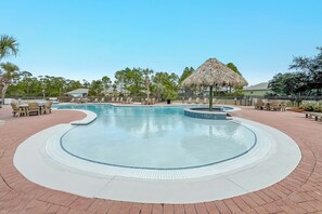 Outdoor pool - Rookery II #2801 --- Cute 3BR Beach Cottage, Pool Hot Tub, Walk To Beach (Gulf Shores)