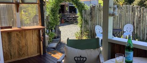 تناول الطعام بالخارج