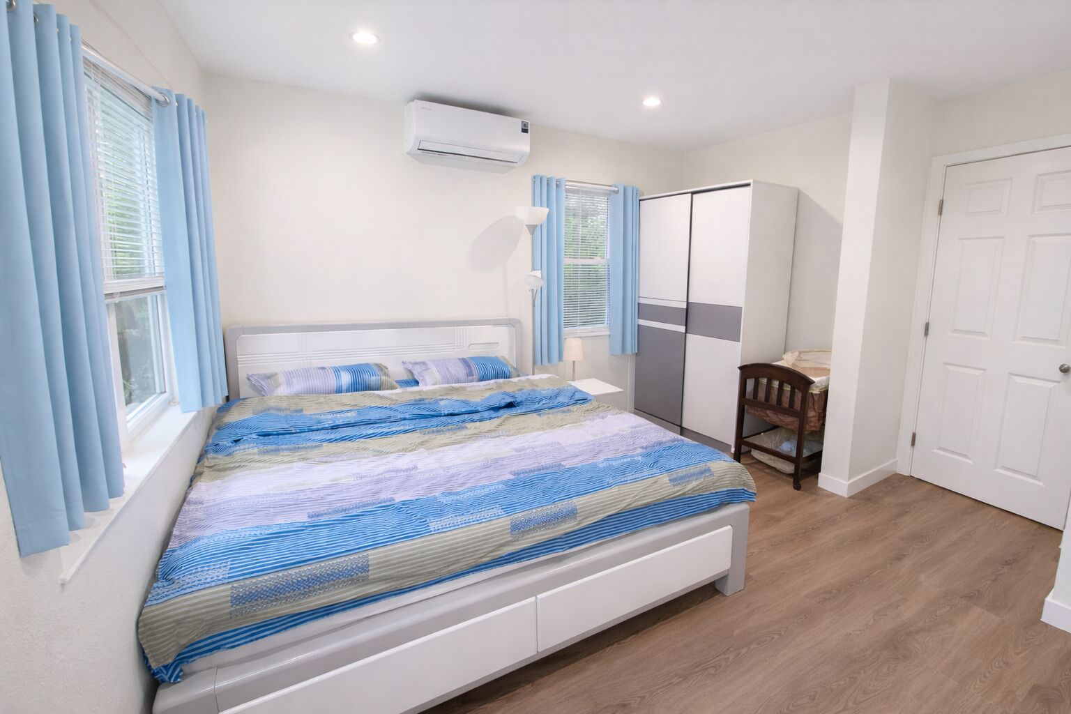 2 多间卧室、熨斗/熨衣板、旅行婴儿床、免费 WiFi