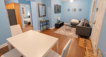 Cozy 1-Bedroom House in Tranquil Skokie With Parking