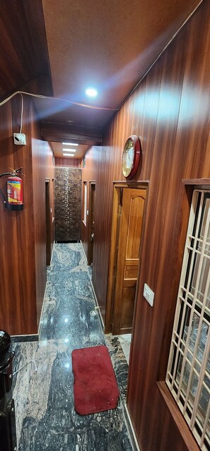 Interior - Om Shanti Inn Paying Guest House (Varanasi)