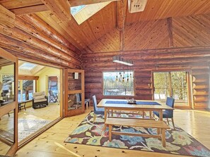 Dining - Hartley Ridge - Log Home, Views, Gym & Hot Tub (Golden)