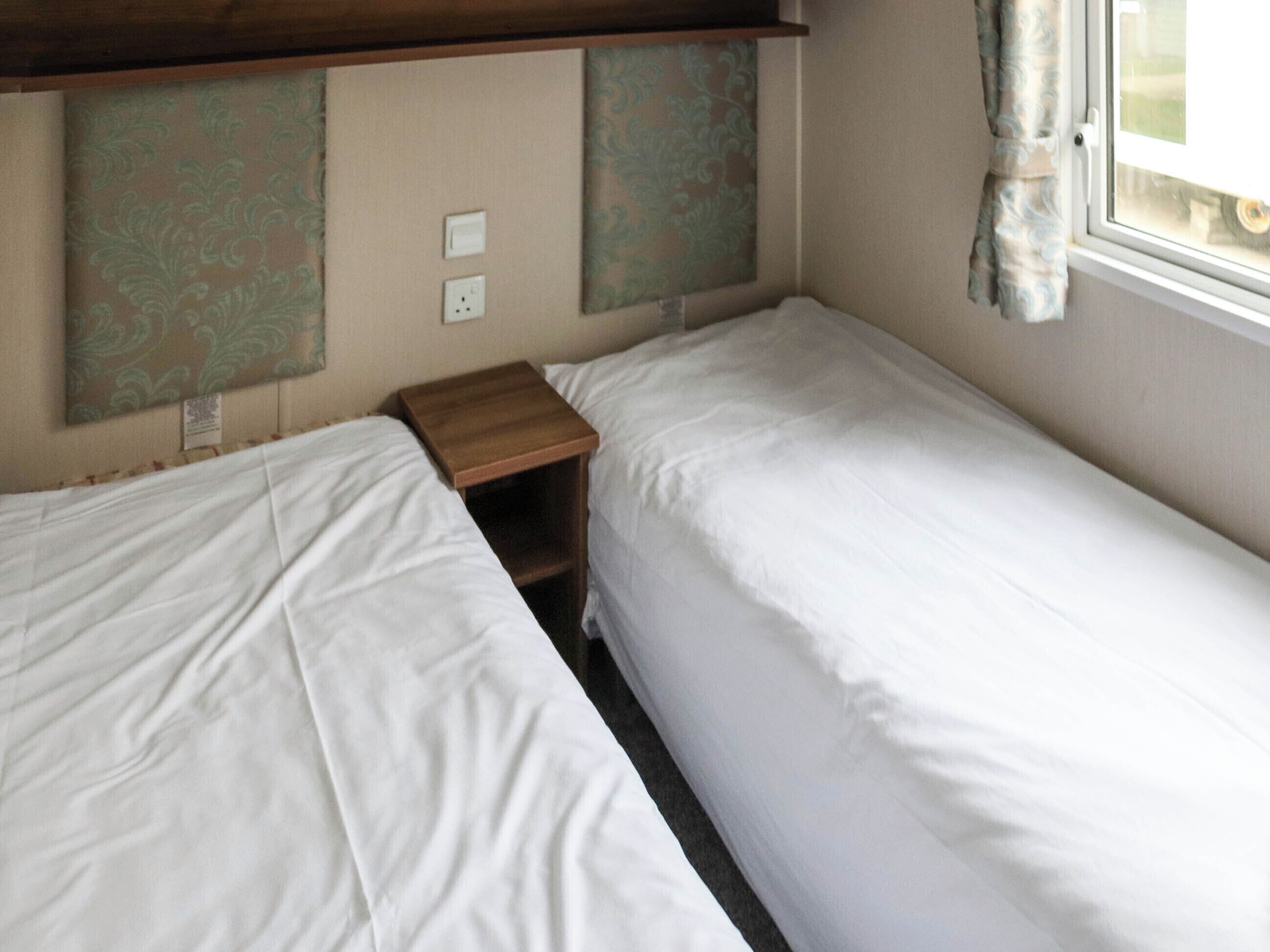 2 bedrooms