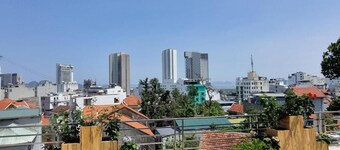 Top Hill Halong Homestay