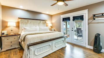 2 bedrooms, desk, iron/ironing board, internet