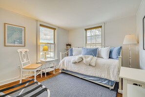 3 bedrooms, desk, iron/ironing board, Internet - 12 Mi to Bromley Mtn Ski Resort: Quiet Hideaway (Manchester Center)