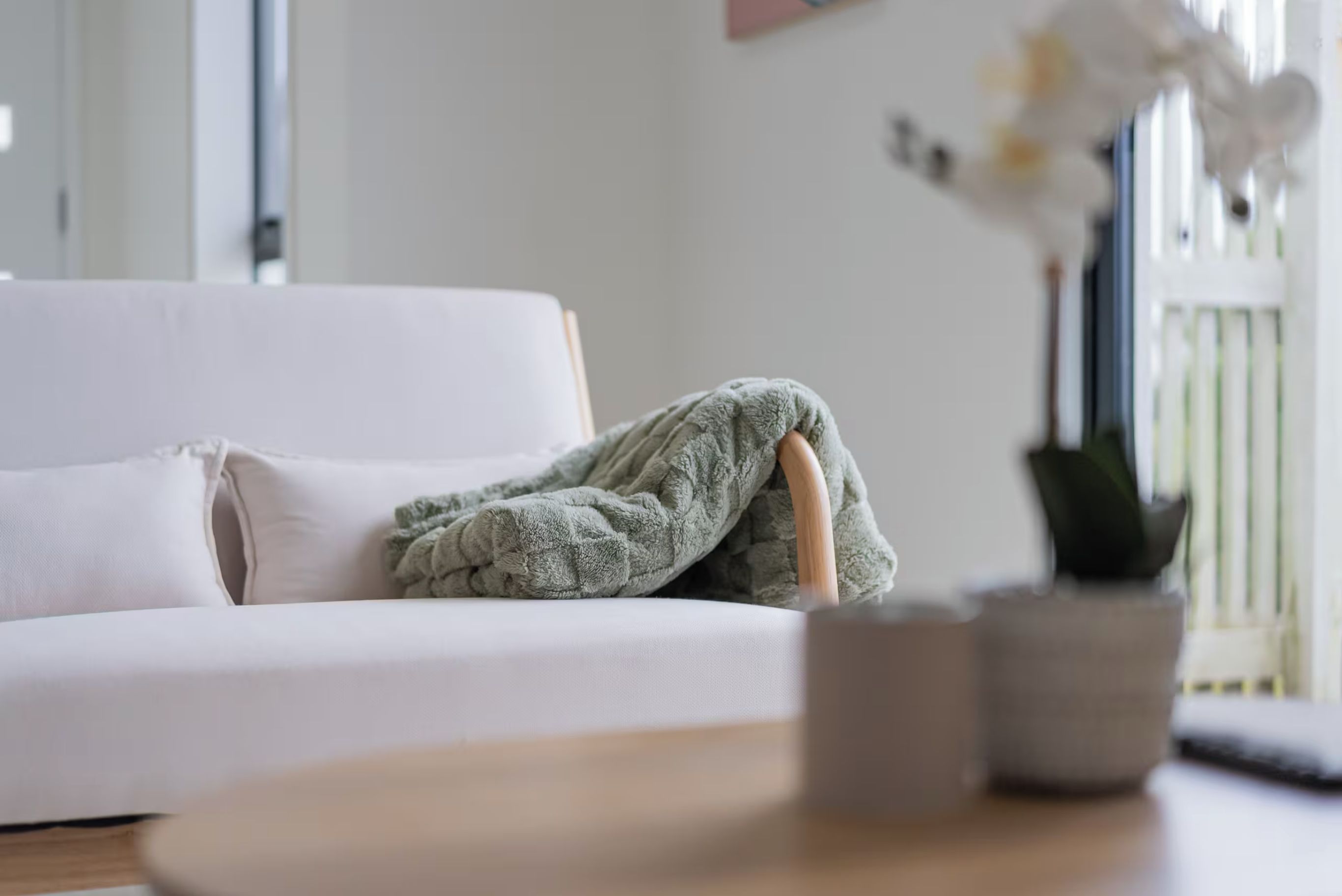 Scandi Calm - Sleek 1bd Duplex Near Everything - Jacobs Well