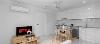 Scandi Calm - Sleek 1BD Duplex near Everything