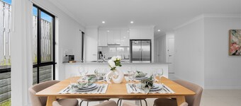 Scandi Calm - Sleek 1BD Duplex near Everything