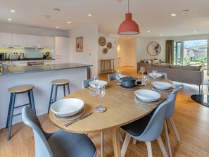 Dining - 3 bedroom accommodation in Carbis Bay, near St Ives (Carbis Bay, near St Ives)