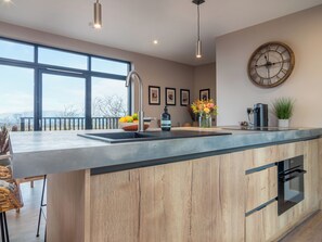Dishwasher - The Granary - UK48622 (Rachel&rsquo;s Farm)