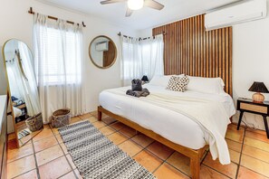 3 Schlafzimmer, Schreibtisch, Bügeleisen/Bügelbrett, Internetzugang