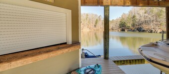 Private Hot Tub! Getaway on Smith Mountain Lake