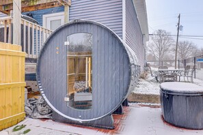 Outdoor dining - Heart of Social District! South Cadillac Unit (Cadillac)