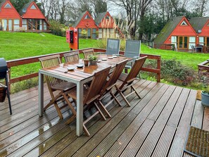 Outdoor dining - 3 bedroom accommodation in Kingsdown, near Deal (Kingsdown, near Deal)