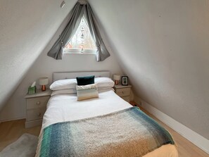 Free WiFi - 3 bedroom accommodation in Kingsdown, near Deal (Kingsdown, near Deal)