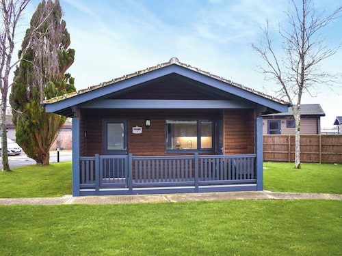 2 bedroom accommodation in Lyme Regis