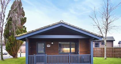 2 bedroom accommodation in Lyme Regis