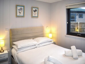 2 bedrooms - 2 bedroom accommodation in Lyme Regis (Lyme Regis)