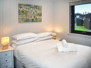 Free WiFi - 2 bedroom accommodation in Lyme Regis (Lyme Regis)