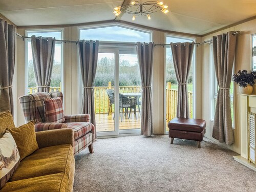 2 bedroom accommodation in Hartshorne