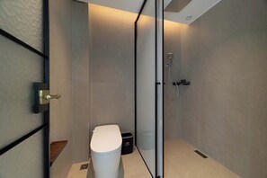 Classic-Zweibettzimmer, Gartenblick | Badezimmer