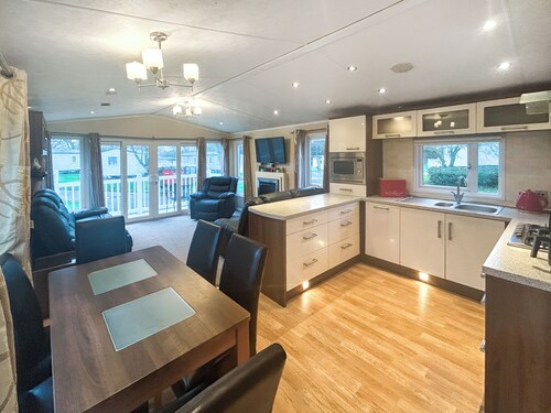 Hopton Holiday Relaxing Retreat