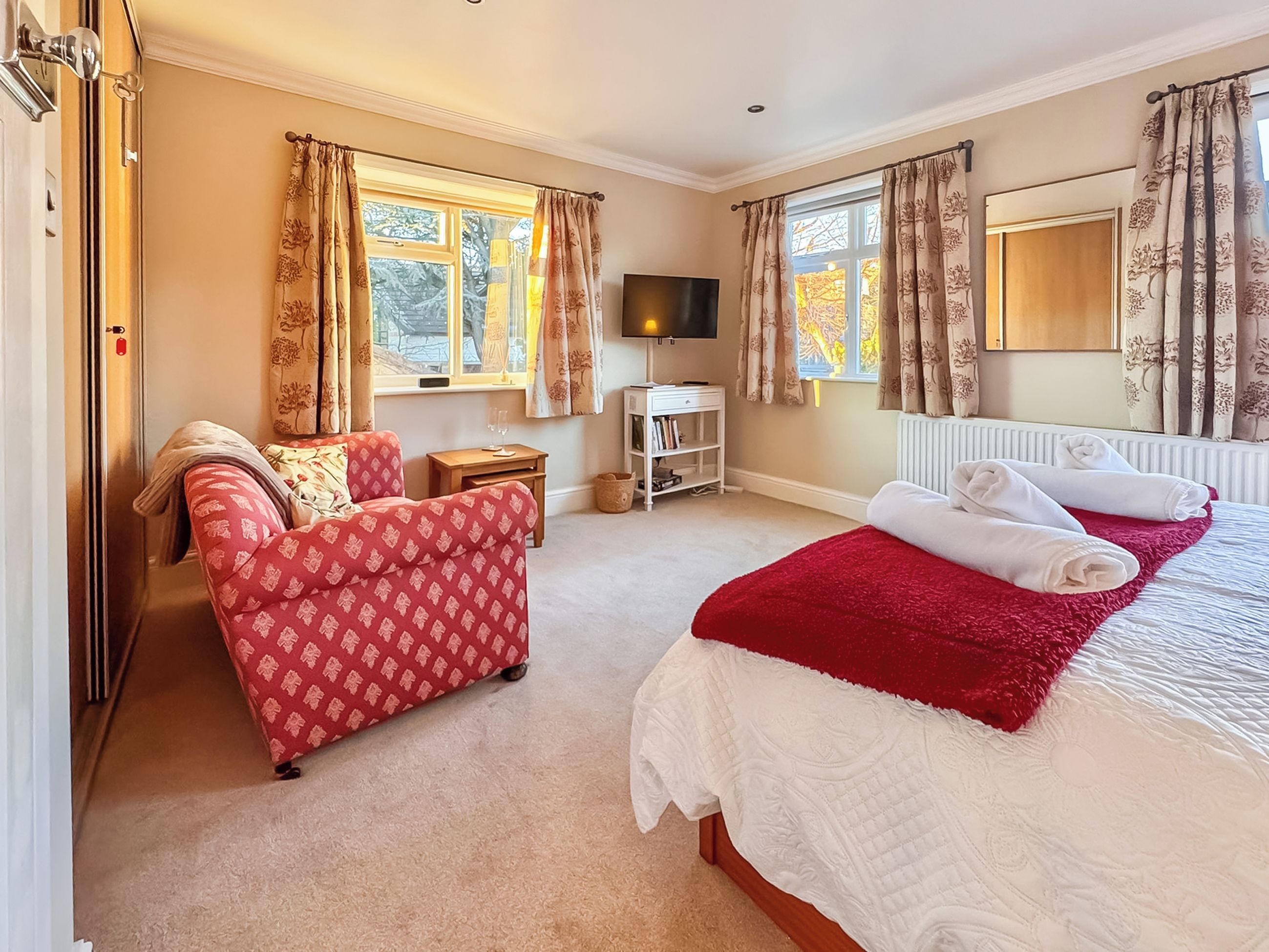 1 Bedroom Accommodation In Baildon - Ilkley