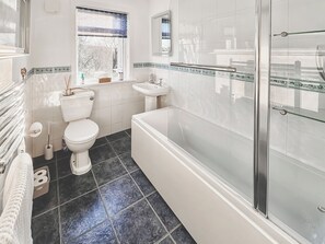 Towels - 1 bedroom accommodation in Baildon (Baildon)