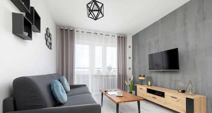 Comfortable Apartment | Balcony and Workspace