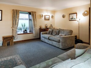 TV - East Challoch Farm Dairy Cottage (Stranraer)