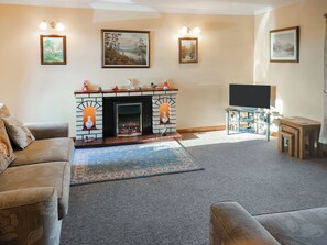 TV - East Challoch Farm Dairy Cottage (Stranraer)