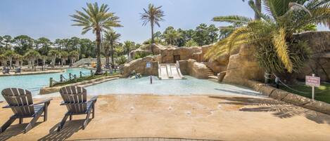 Piscine intérieure, piscine extérieure