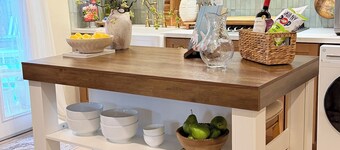 Cozy 1-bedroom retreat in tranquil Montclair with AC and Saltwater Pool