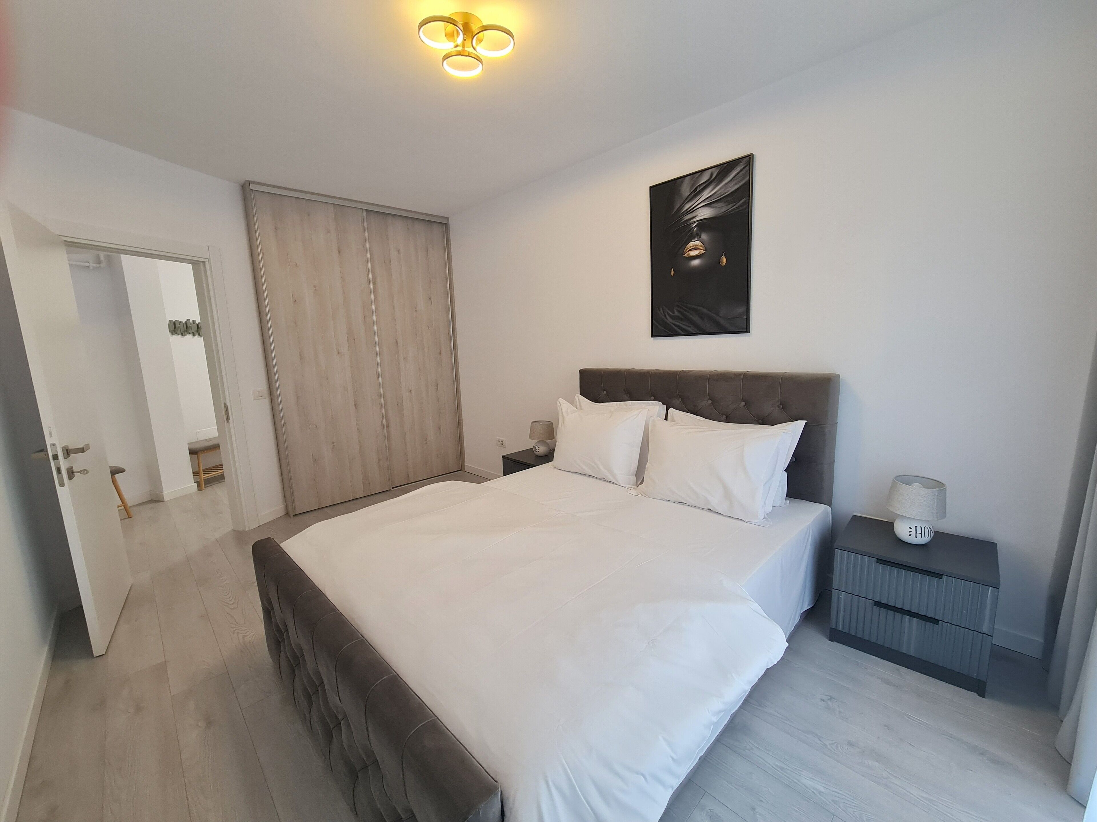 Wi-Fi gratuit, draps fournis