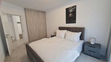 واي فاي مجانًا وملاءات أسرّة