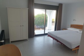 Iron/ironing board, WiFi, bed sheets - Casa Serena - Altea, Costa Blanca (Altea)