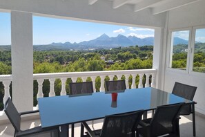 Outdoor dining - Casa Serena - Altea, Costa Blanca (Altea)