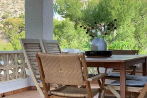 Outdoor dining - Casa Pippa - Altea, Costa Blanca (Altea)